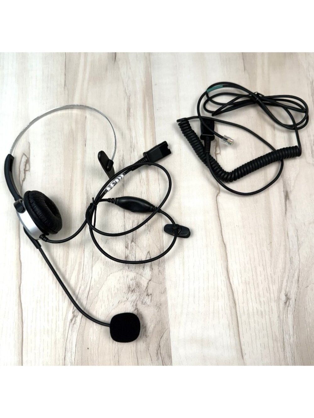 Noise Cancelling Adjustable Headset w/ 330° Flexible Microphone Quick Disconnect
